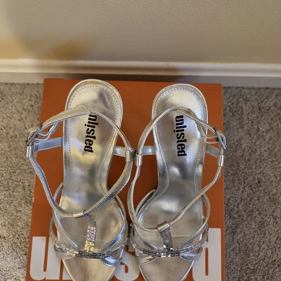 Silver Shoe High Heels - Picture 2 of 4